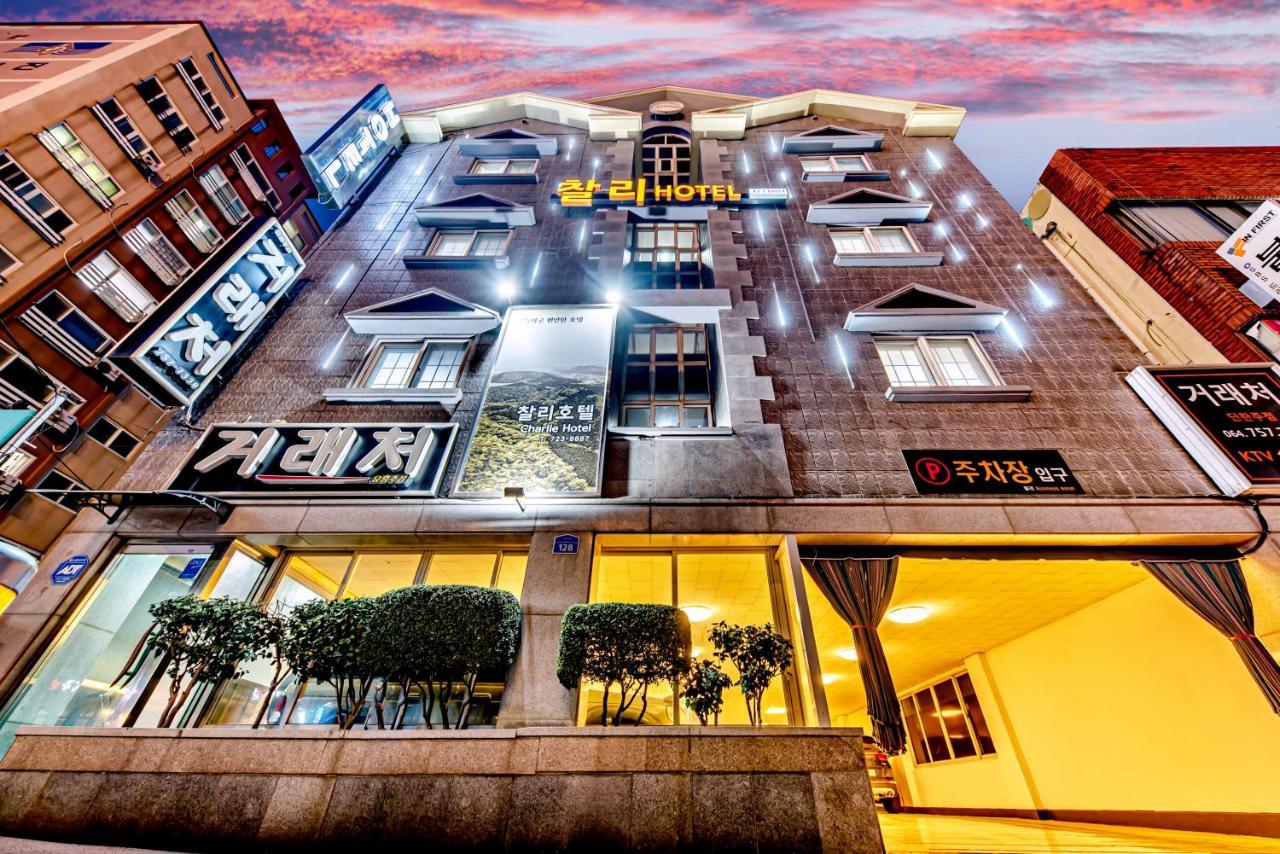 Charlie Hotel Jeju Exterior foto